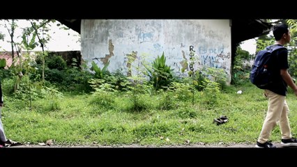 Aku atau ...? - Payung Putih - Film Pendek Inspirasi