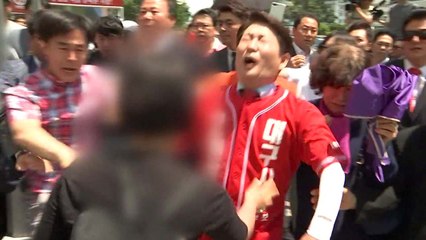 선거운동 중 부상당한 권영진, 당시 영상 보니... / YTN