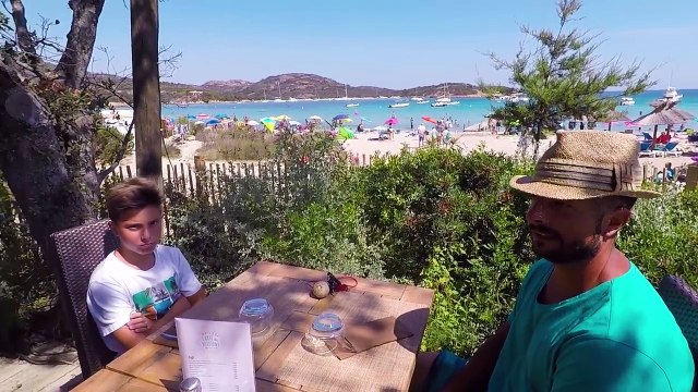 LOULOU PILOTE LE BATEAU _ Corsica Family vlog