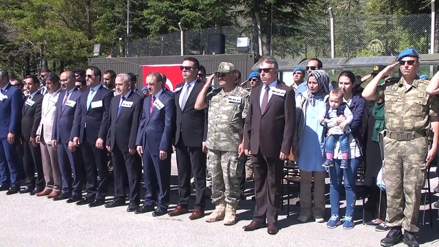 Irak'ın kuzeyindeki terör saldırısında şehit olan 3 asker için tören (2) - HAKKARİ