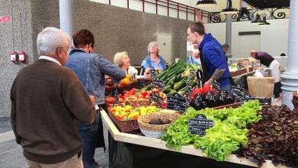 Démarrage en fanfare au marché couvert des Halles du Volontaire à Remiremont