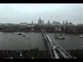 Jubilee Flotilla time lapse London 2012