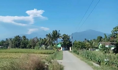 Letusan Merapi Terlihat dari Kabupaten Semarang