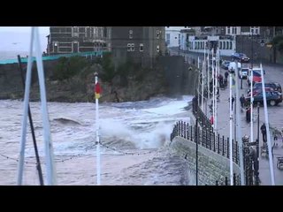 Highest spring tide for 15 years at Clevedon
