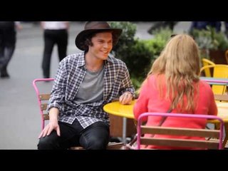 Student quits Uni to work as Harry Styles look-a-like