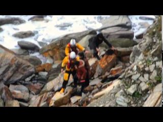 Dramatic footage of beach rescue in Cornwall