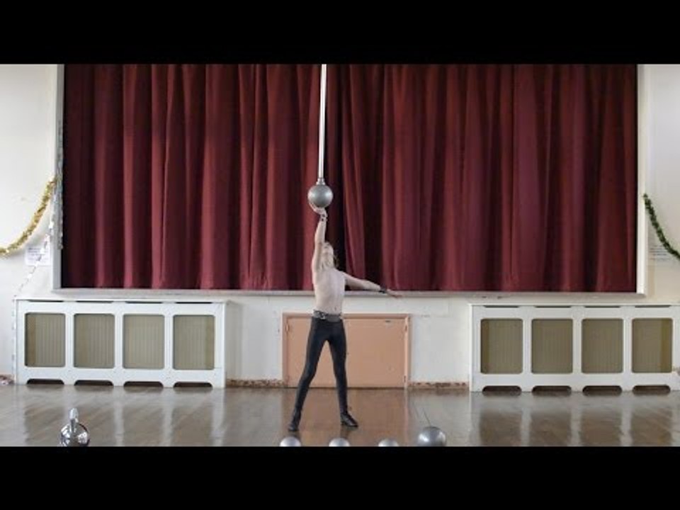 Schoolboy strongman banned from TFI Friday due to health and safety fears