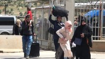 Suriyelilerin bayramlaşmak için ülkelerine gidişi sürüyor