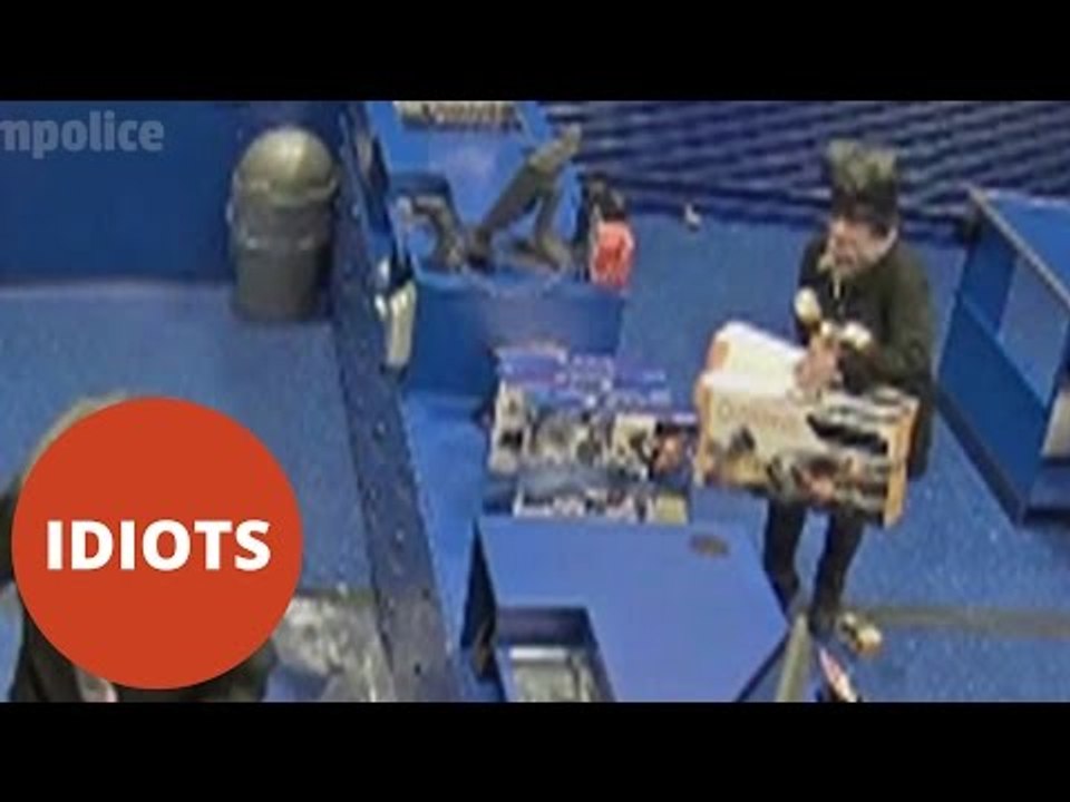 Bungling robber tries to hold up toy shop with her face covered with plastic bag