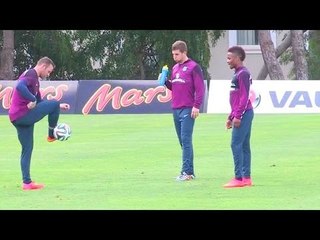 Wayne Rooney & Raheem Sterling In Freestyle Challenge During England Training