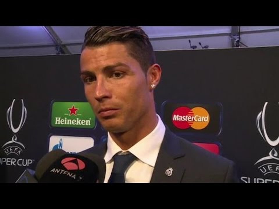 Cristiano Ronaldo, Gareth Bale & Carlo Ancelotti Reactions After Super Cup Win