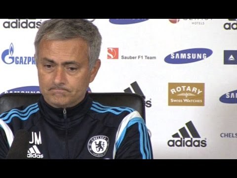 Chelsea - Jose Mourinho Visibly Upset At Prospect Of Losing Fernando Torres