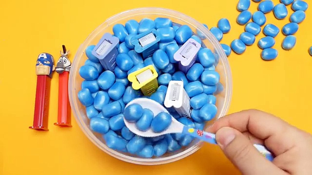 MAOAM Kracher Hide & Seek with Surprise PEZ Toys - Avenger, Zebra, Minion, Mickey Mouse, MLP