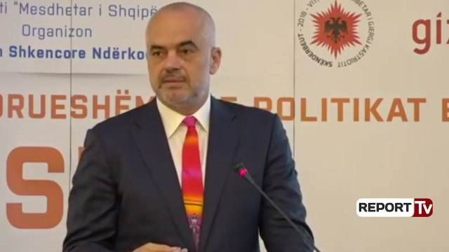 Report TV - Rama: Rritje ekonomike përmes punësimit. Në 3 muaj 10 mijë të punësuar