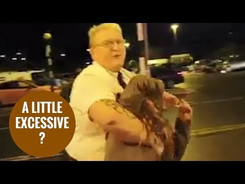 Security guard filmed physically restraining a shoplifter