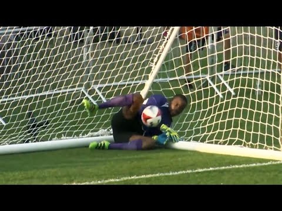 Football Howler! Minnesota Goalkeeper Scores Horrendous Own Goal