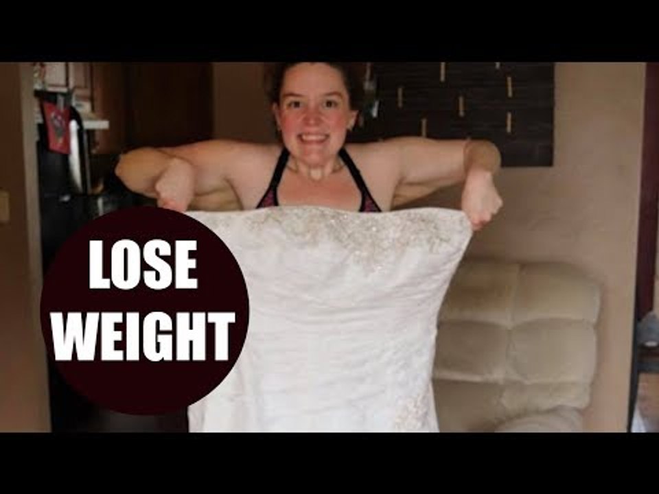 305lbs bride poses in wedding dress after shedding incredible 145lbs