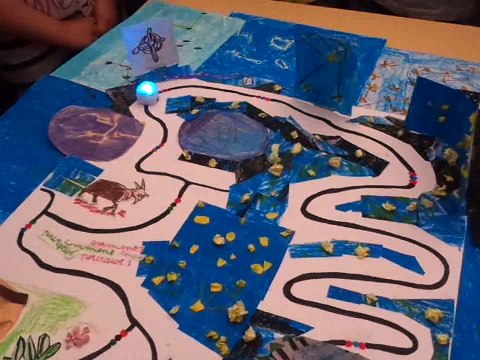 Défi scientifique du Vaucluse - Robot conteur - Ecole Mourre De Sève de Sorgues - CP Mme Audouard