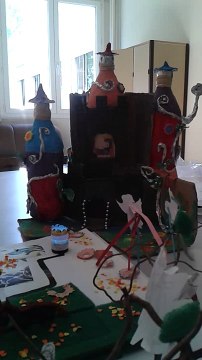 Défi scientifique du Vaucluse - Robot conteur - Ecole Robert Desnos d'Entraigues - CE2a