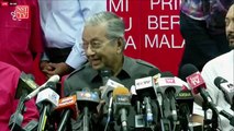 #PetalingJaya Sidang media Perdana Menteri Tun Dr Mahathir Mohamad di Ibu Pejabat PPBM. #METROTV