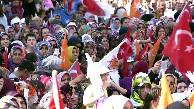 Cumhurbaşkanı Erdoğan: '(CHP) Genel Başkanı dahil pek çok sözcüsü 'Şu parti illa barajı geçmeli' diyerek adeta seçmenlerini işportaya çıkarıyor' - ADIYAMAN