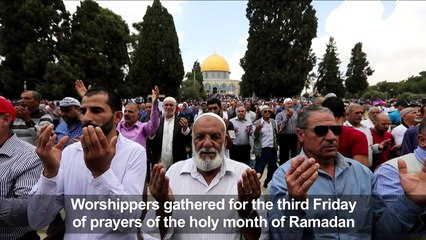 Worshippers pray at Al-Aqsa on third Friday of Ramadan