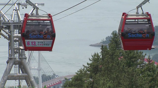 산과 바다를 함께...국내 최장 케이블카 개통 / YTN