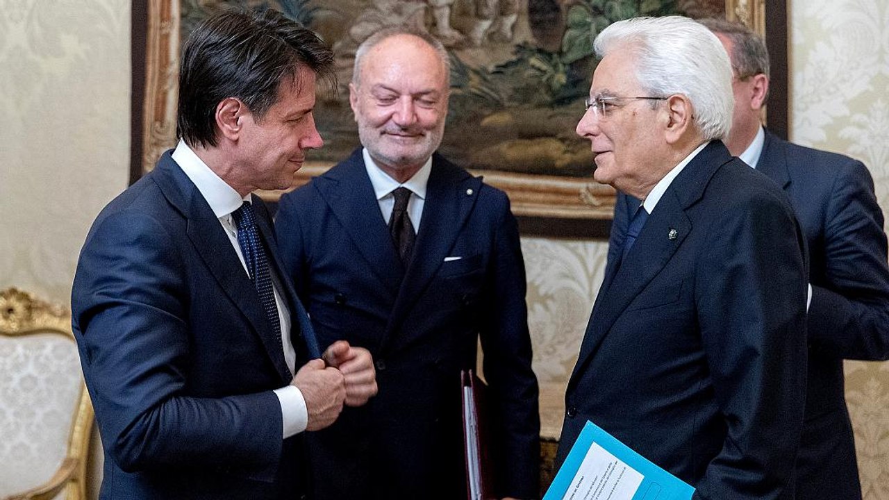 Italy's president swears in new populist coalition government