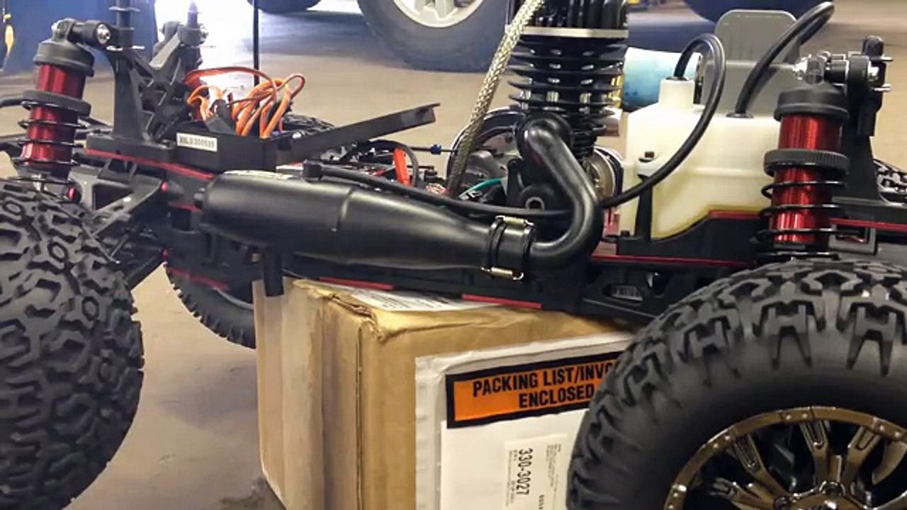 Losi LST XXL 2 1/8 GAS Monster Truck Break In