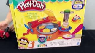 Play-Doh Playset - Breakfast Cafe - EGG SURPRISE - Spider-Man - Captain America