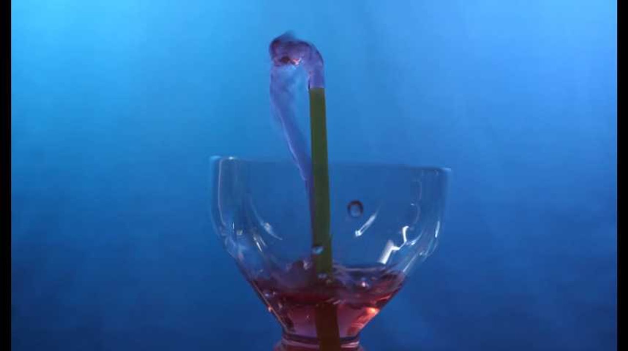 Comment faire une fontaine qui fonctionne toute seule (avec trois bouteilles en plastique)