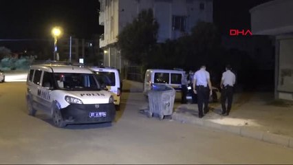 Adana - AK Parti'nin Seçim Afişine Saldırı