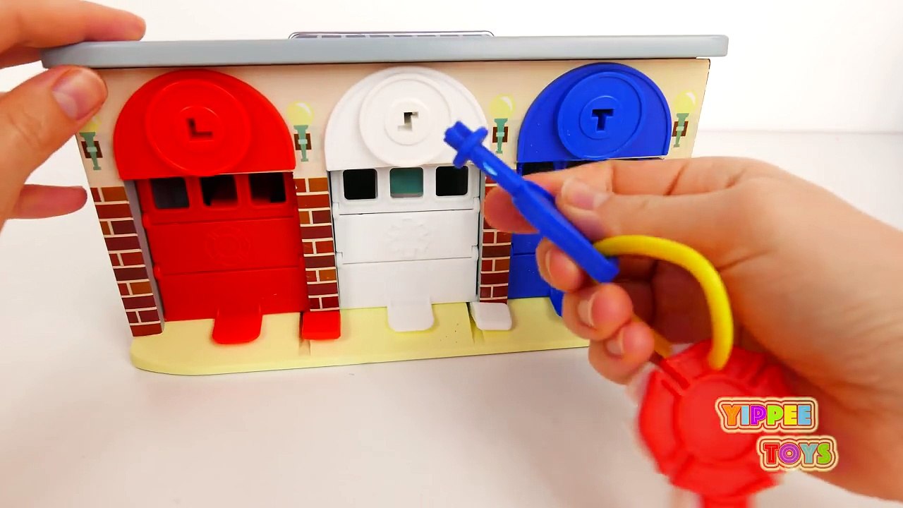 Fire Truck Police Car Ambulance Emergency Vehicles with Garage Playset for Kids