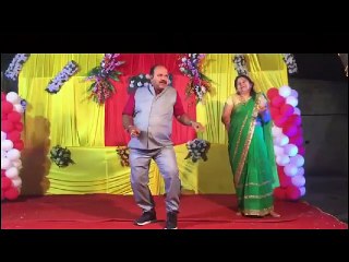 Social Media - प्रोफेसर ने किया ऐसा DANCE - Indian Viral Dance
