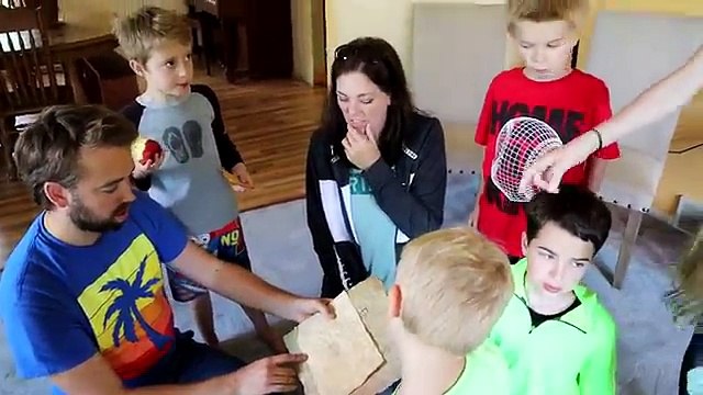 Rescue Us! Treasure Hunt - Search For The Bandits Cash Ft. The Beach House / That YouTub3 Family