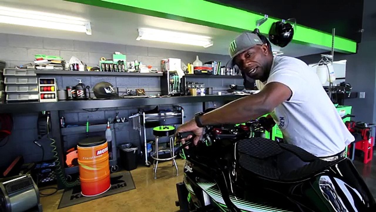 Jason Britton 2016 Kawasaki ZX6R Stunt Build