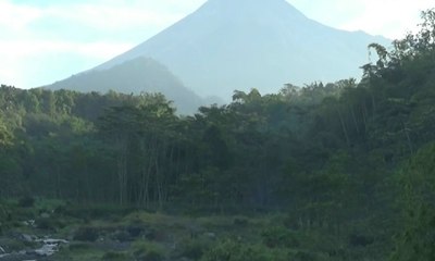 Download Video: Aktivitas Vulkanik Gunung Merapi Normal