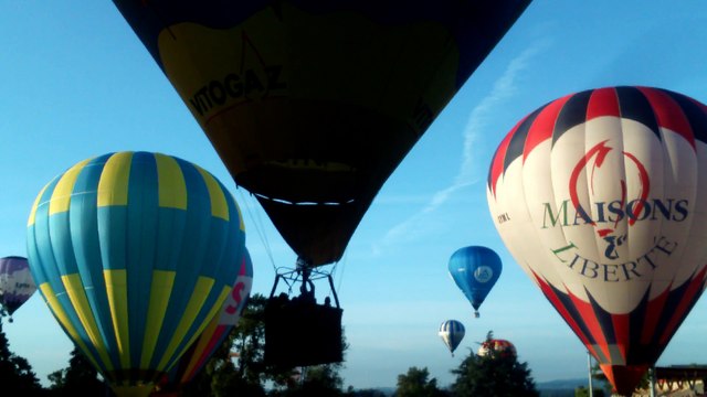 Annonay: mosaïque de couleurs et de montgolfières pour l’Art de l’envol
