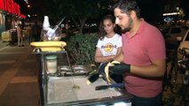 Adana’da Tayland usulü rulo dondurma