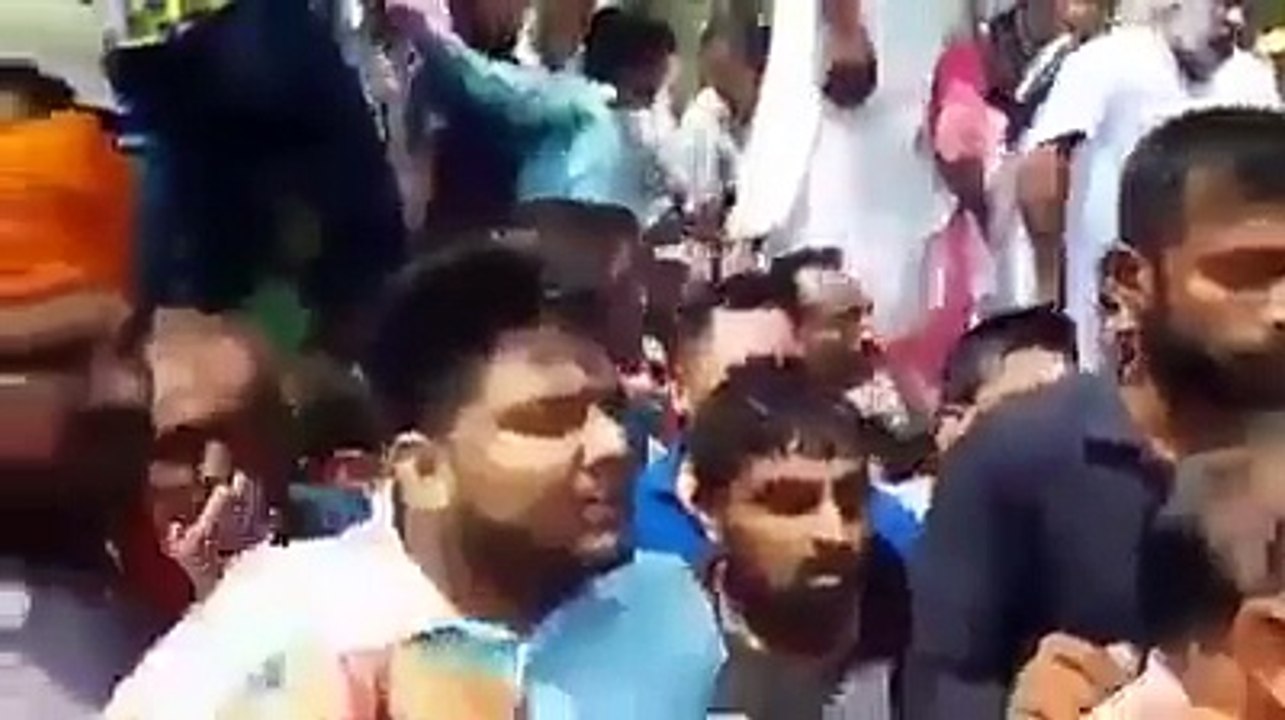 Behaviour of Indian Army with People