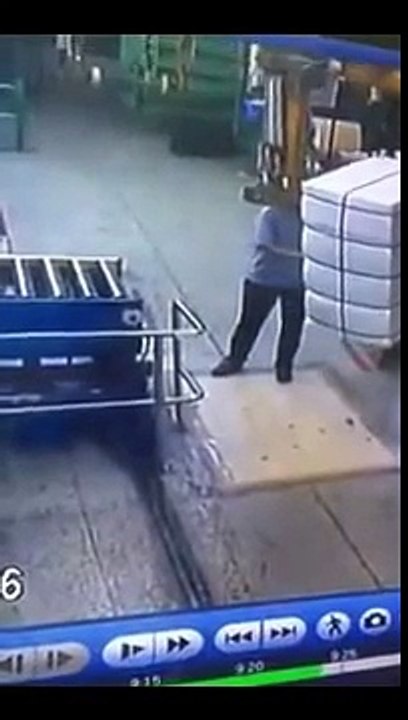 Vie sauvée par son casque de chantier !!