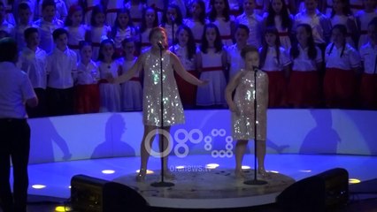 Download Video: Ora News - Festivali i 56-të i Fëmijëve rikthehet në skenën e mbyllur të “Migjenit”