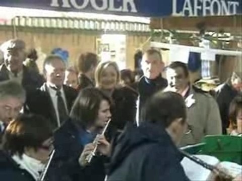 FN - Dubois et Marine Le Pen - marché de Sarcelle village