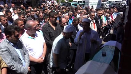 Uyuşturucudan ölen genç son yolculuğuna uğurlandı