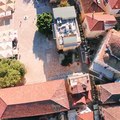 Looking for some serious wanderlust on your Thursday? Τake a look, Nafplio from above is mind blowing! ❤️ #DiscoverGreece