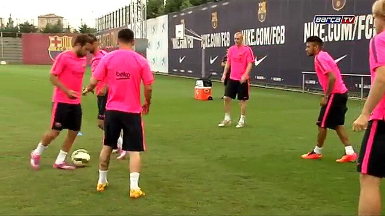 Neymar's first training session 11/08/2014