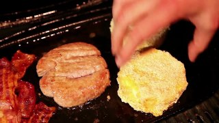 Heart Attack Burger - BBQ Grill Rezept Video - Die Grillshow 61