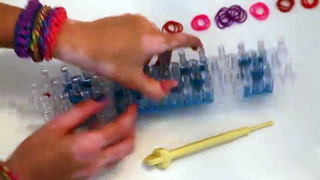 Cooles Loom Buchstaben - Perlen Armband :)) Anleitung auf Deutsch!