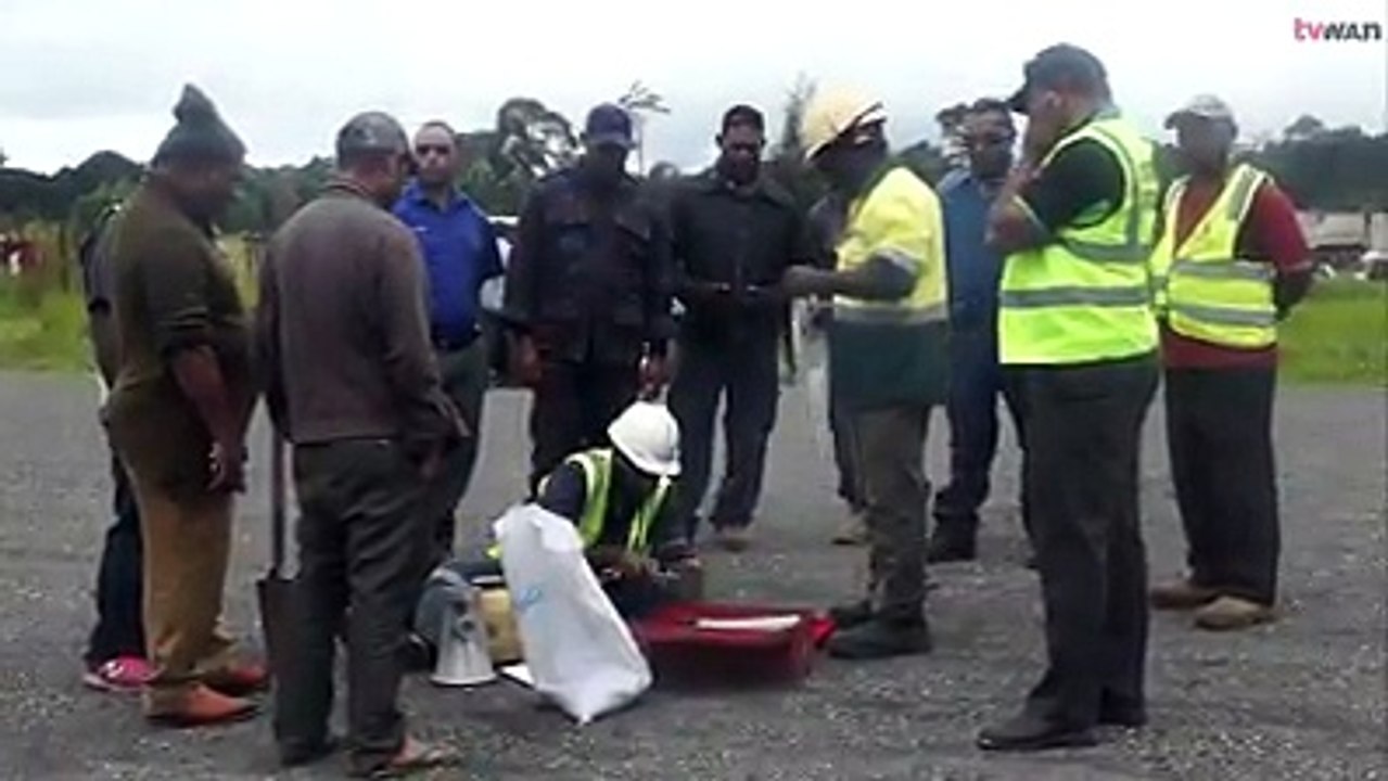 Over 40 people have been killed in the past month in Hela Province. Provincial Police Commander, Chief Superintendent Martin Lakari, said the situation is stil