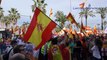 3 mil catalanes marchan bajo piedras y botellas lanzados por independentistas en Mataró